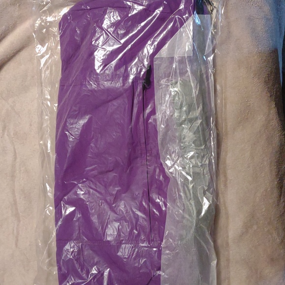 🇺🇲 ADÍDAS by Stella McCartney Studio Bag in Active Purple/Black Duffle Bag - Picture 10 of 12